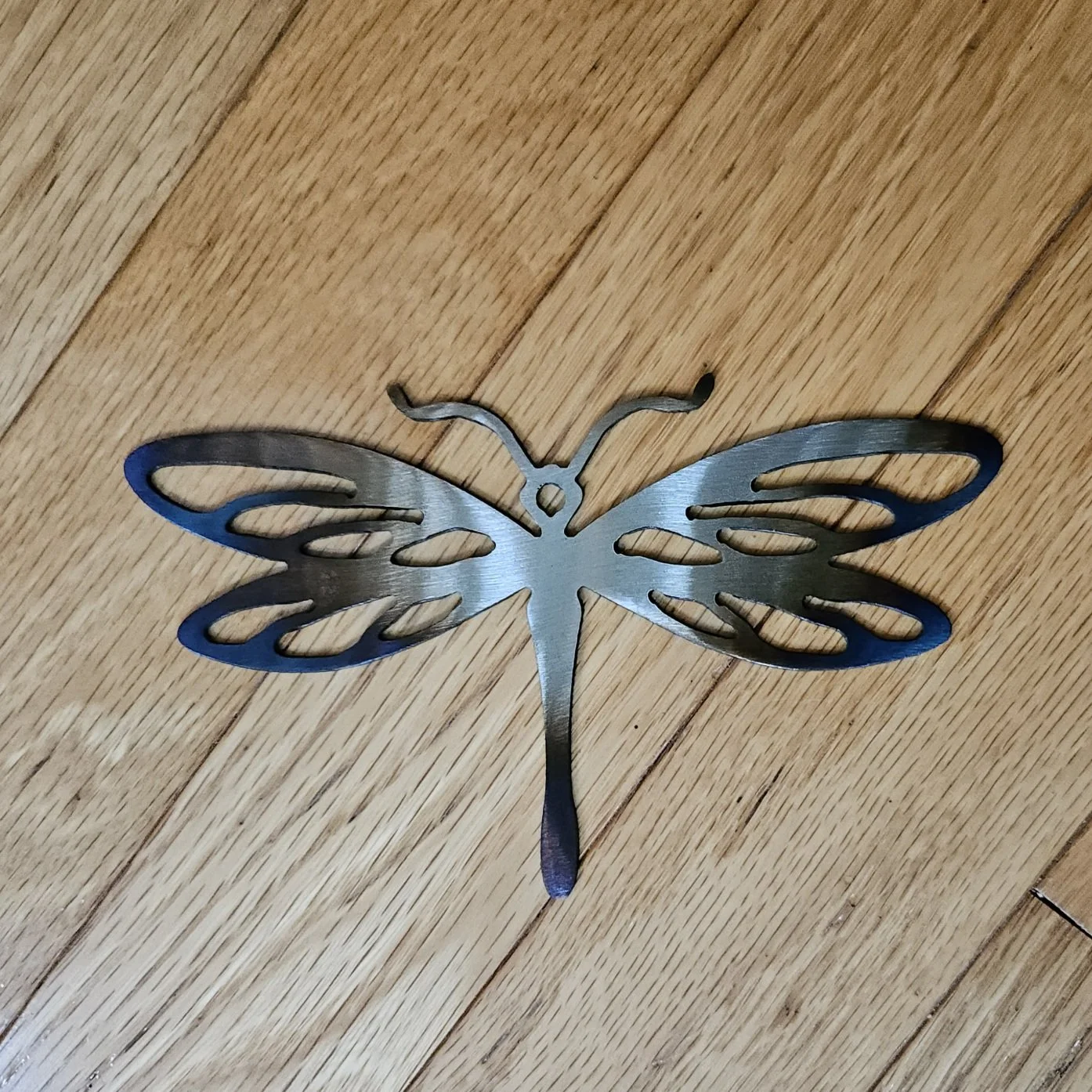 METALgarden-Dragonfly-Heat-Color-Ornament-Wall-Decoration-3.jpg