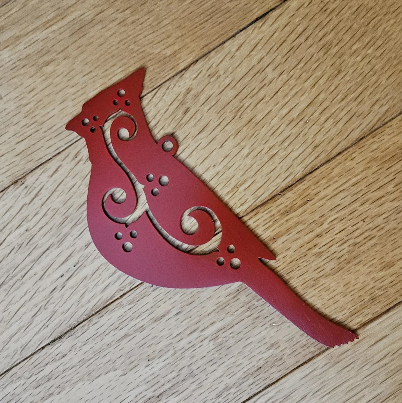 METALgarden-Cardinal Swirls-Red-Paint-Ornament-Wall-Decoration.jpg