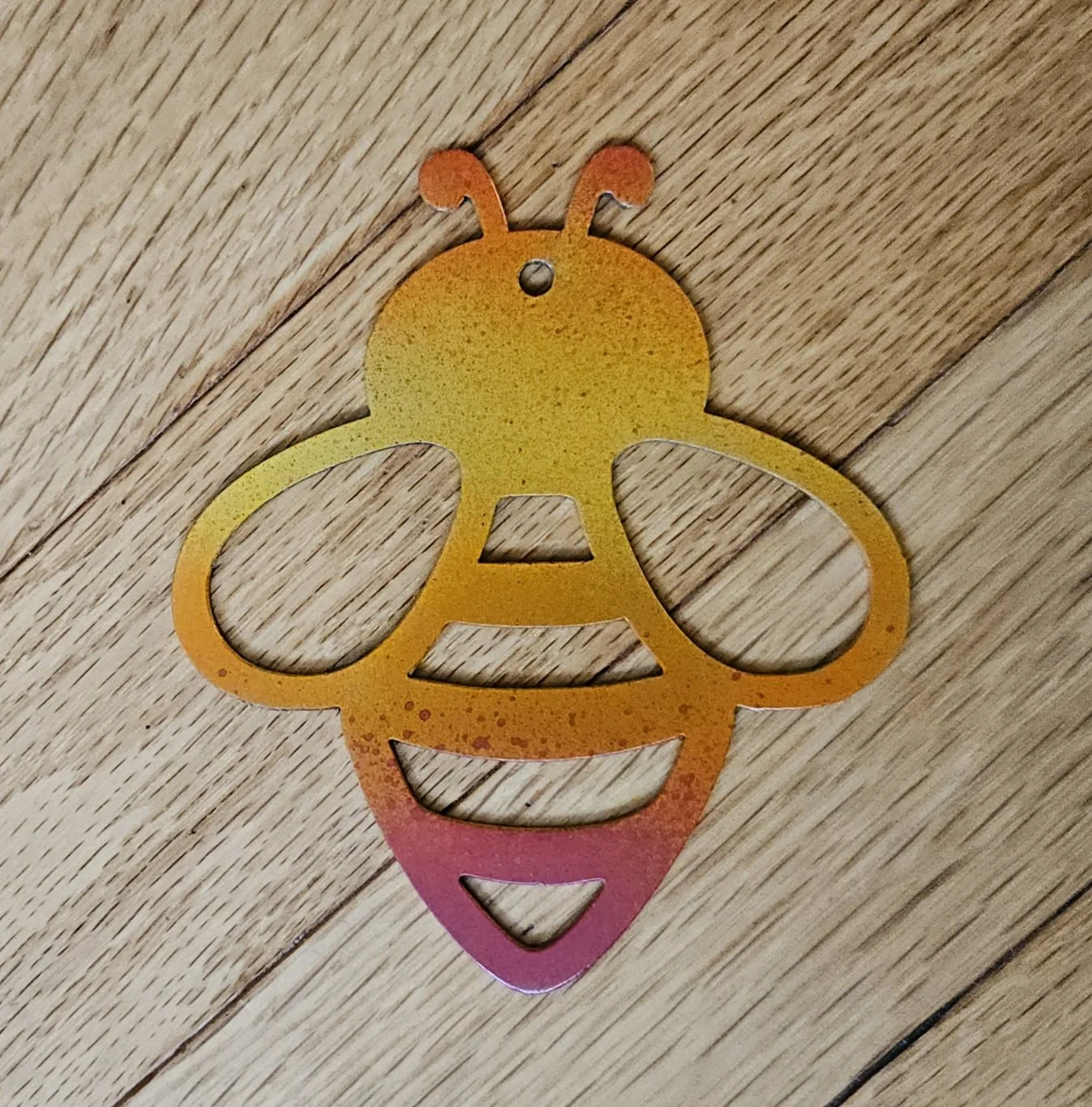 METALgarden-Bee-Orange-Paint-Ornament-Wall-Decoration.jpg