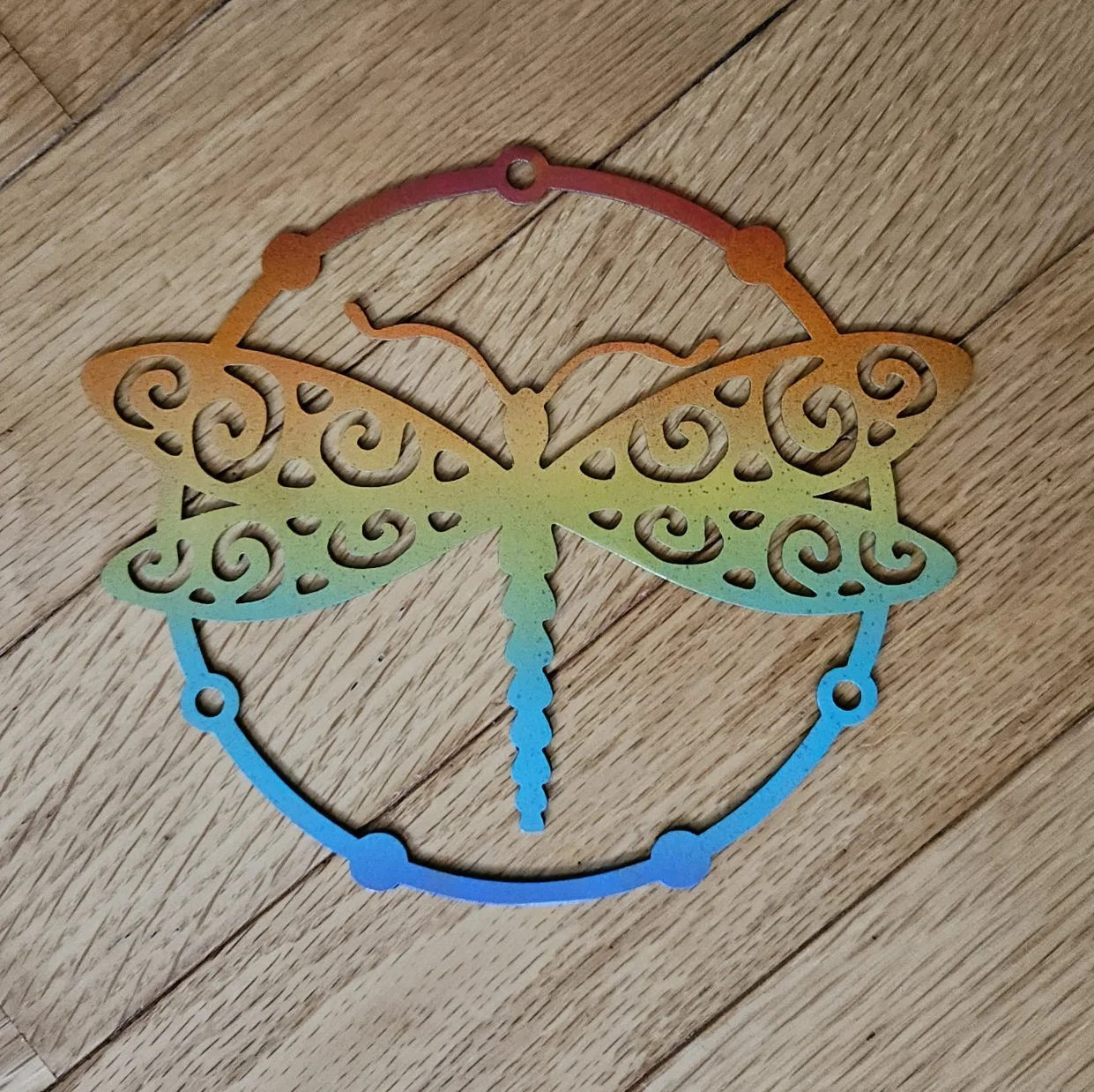 METALgarden-Dragonfly-Circle-Rainbow-Color-Paint-Ornament-Wall-Decoration.jpg
