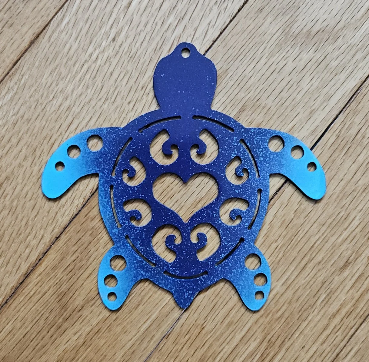 METALgarden-Sea-Turtle-Blue-Paint-Ornament-Wall-Decoration.jpg