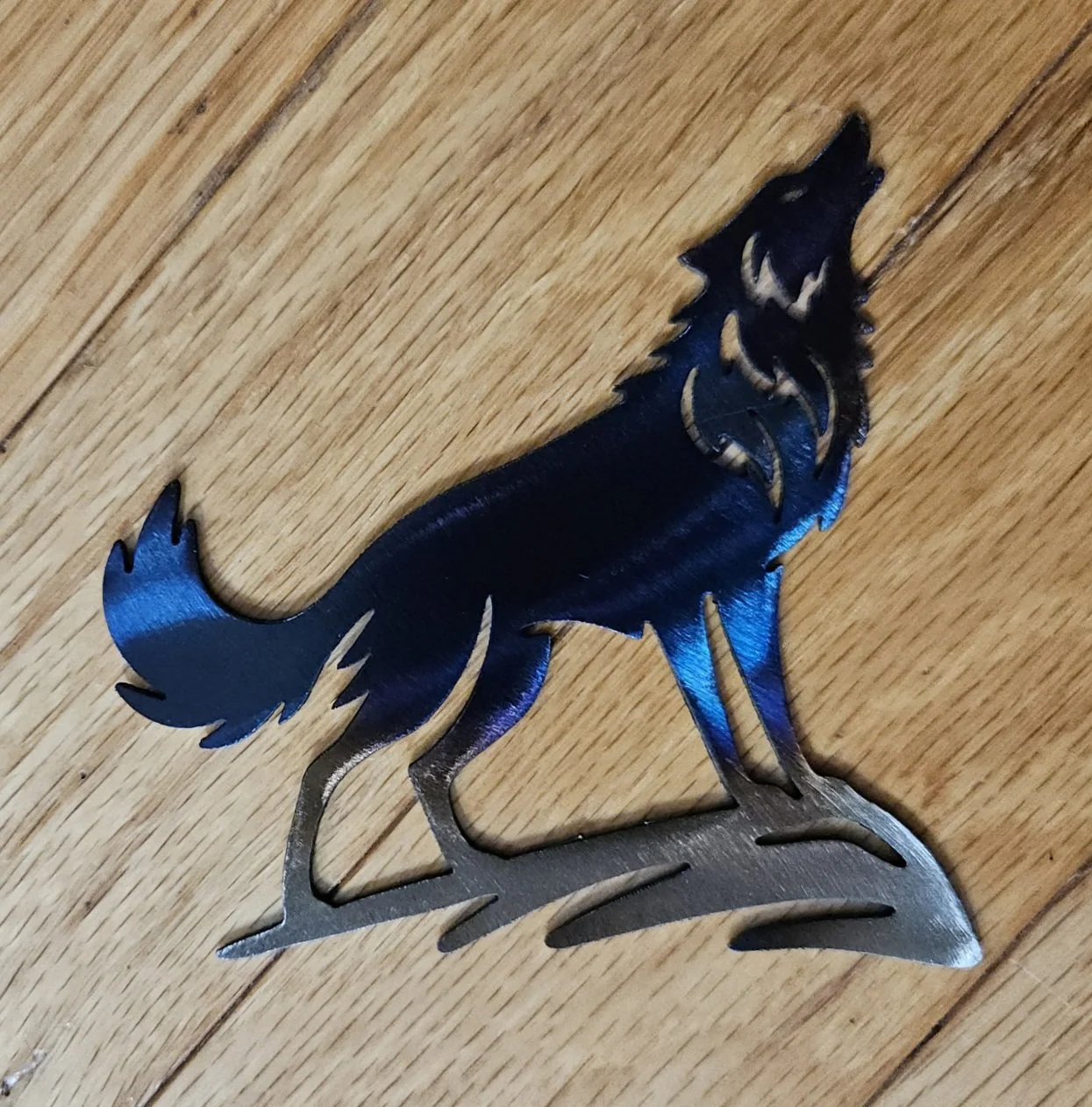 METALgarden-Wolf-Howling-Heat-Color-Ornament-Wall-Decoration.jpg (Copy)