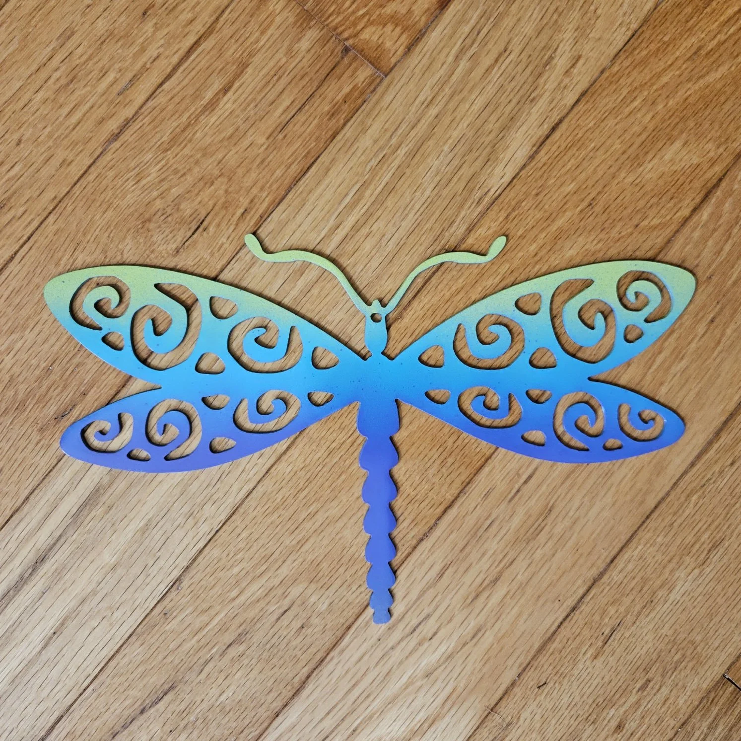 METALgarden-Dragonfly-Swirls-Blue-Color-Paint-Medium-Wall-Decoration.jpg