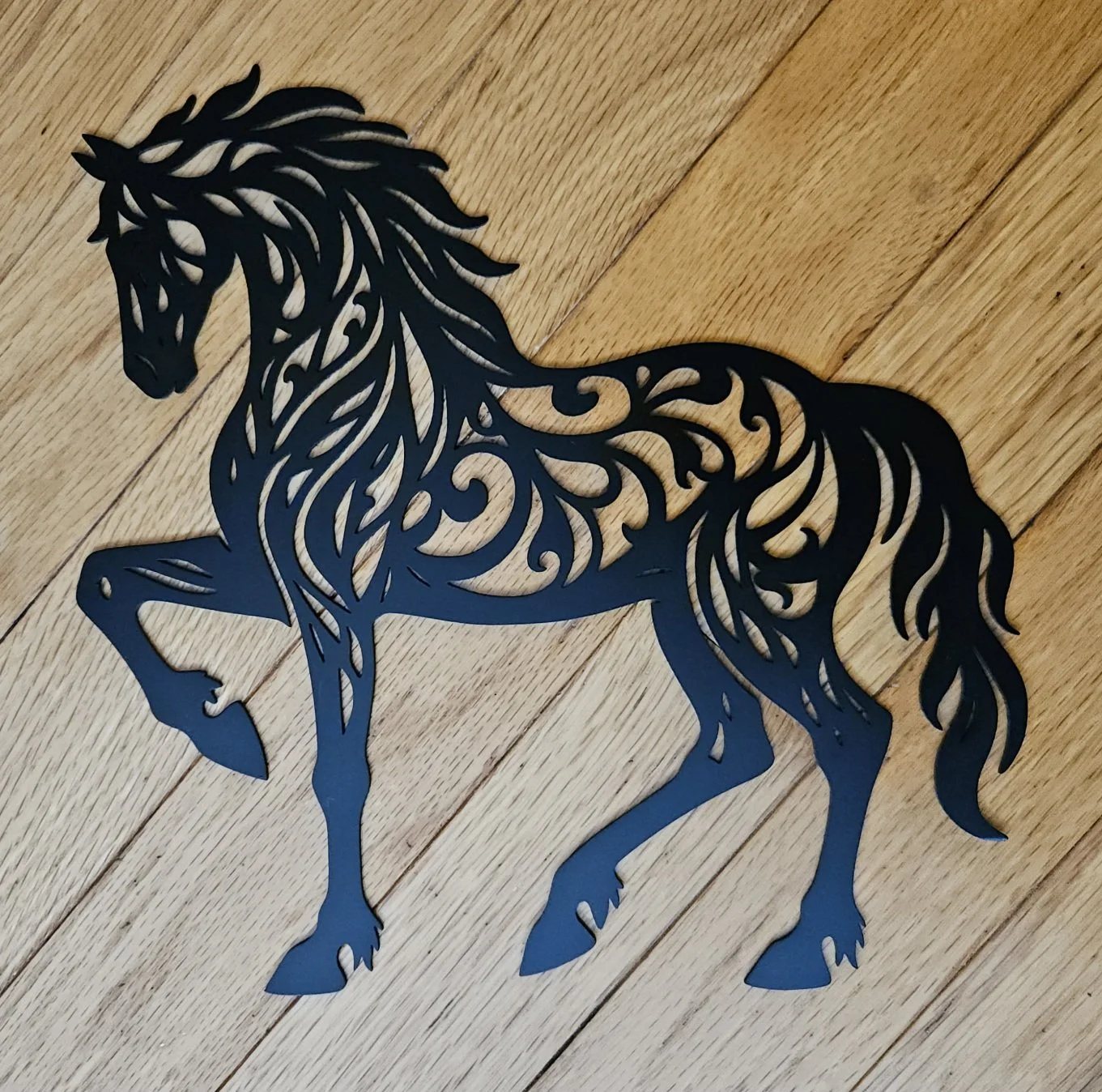 METALgarden-Horse-Swirls-Black-Wall-Decoration.jpg