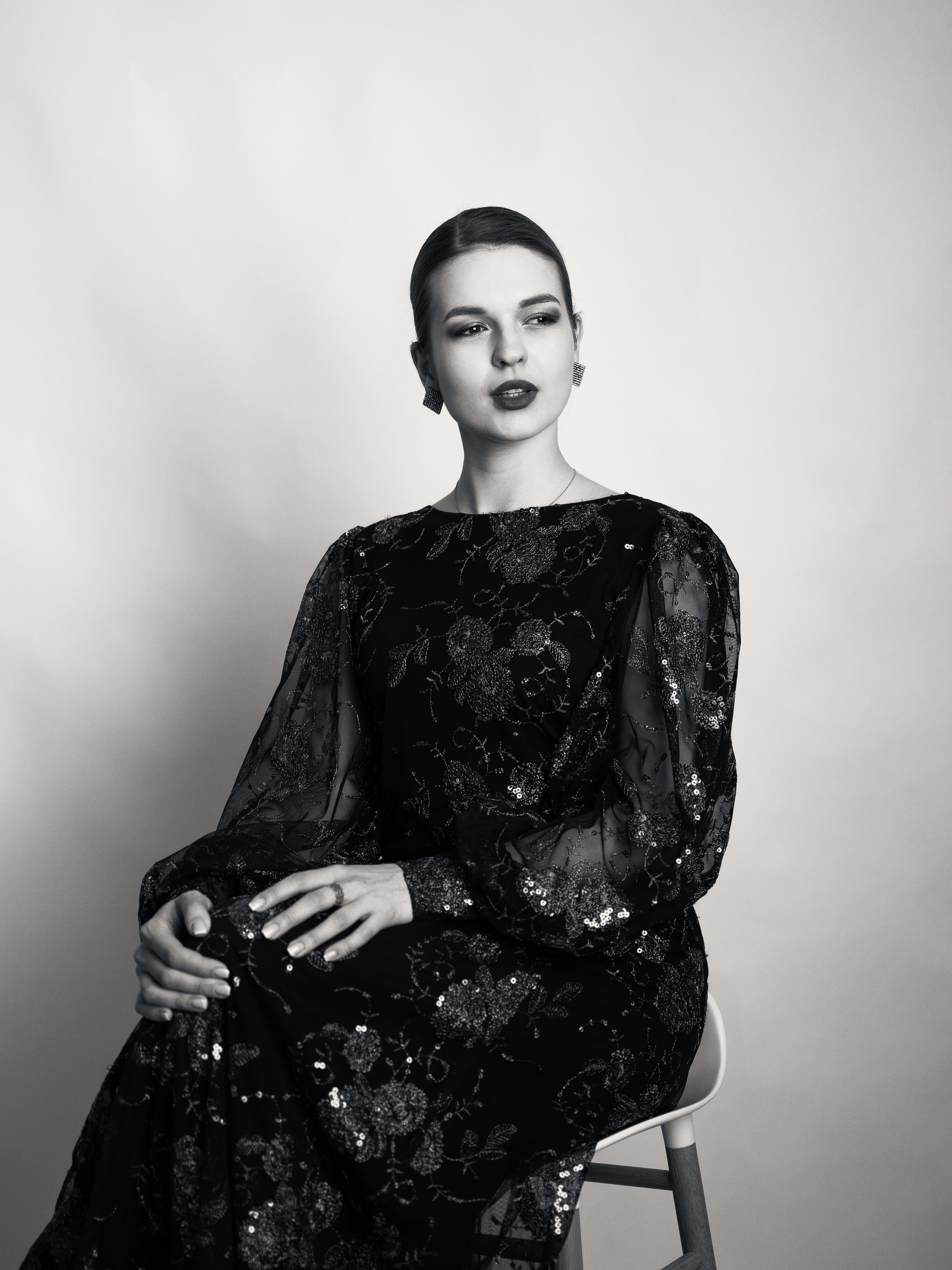 Kornelia Studio Portrait 37.jpg