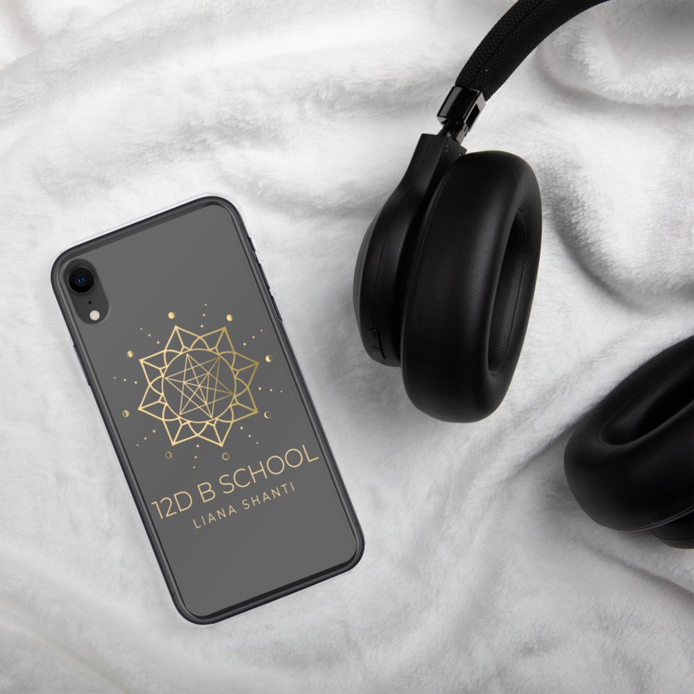 iphone-case-iphone-xr-lifestyle-2-627dc3bd31427.jpg