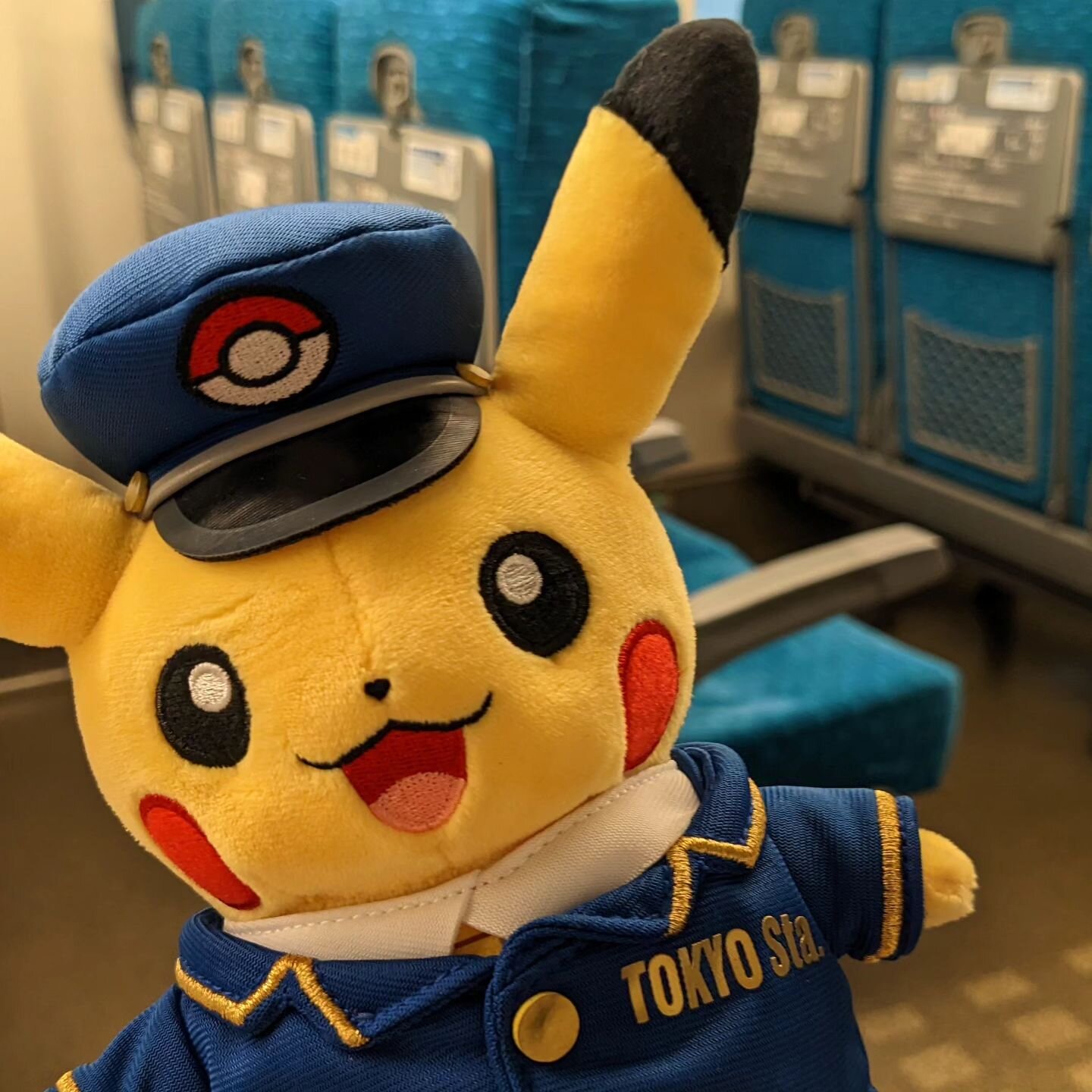 Conductor Pikachu is here to get you home safely!

#tokyostation #pikachu #conductorpikachu #ぴかちゅう #ピカチュウ #shinkansen #しんかんせん