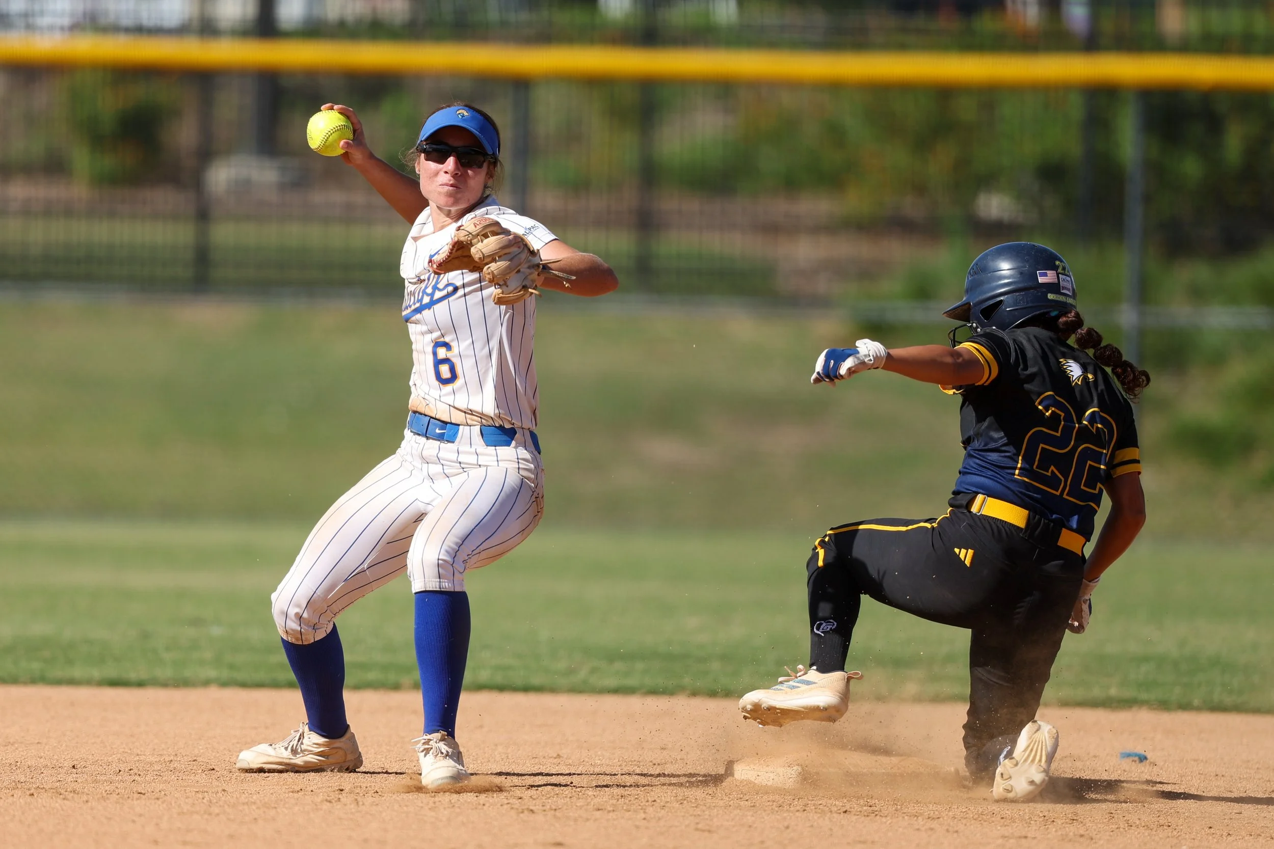 Softball-vsLaSierra-4.24.2026-184.jpg