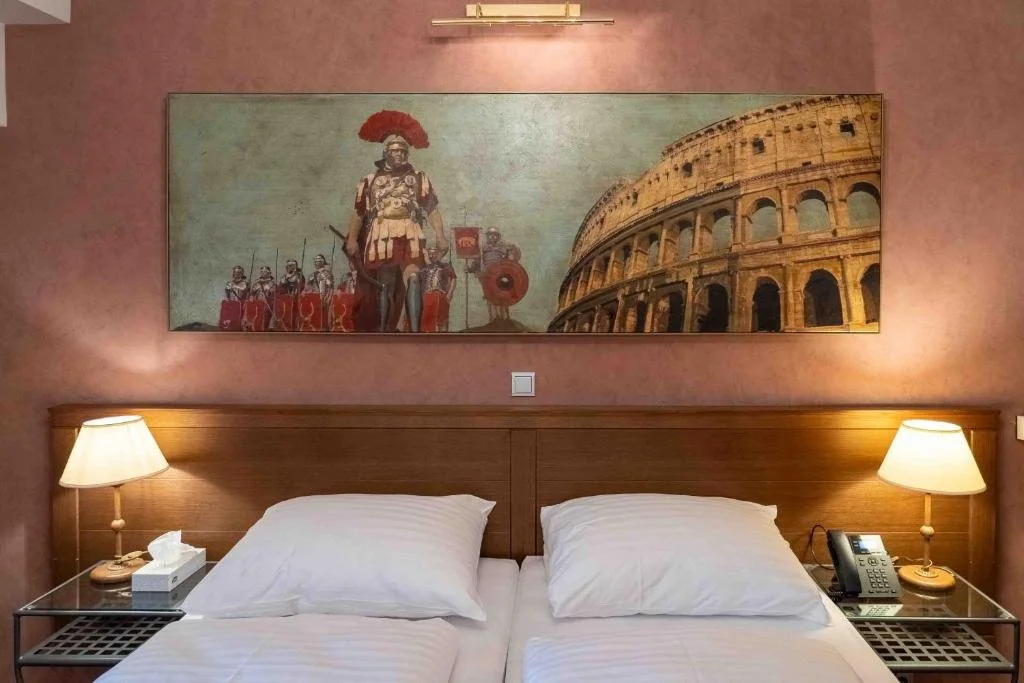 room 4.jpg