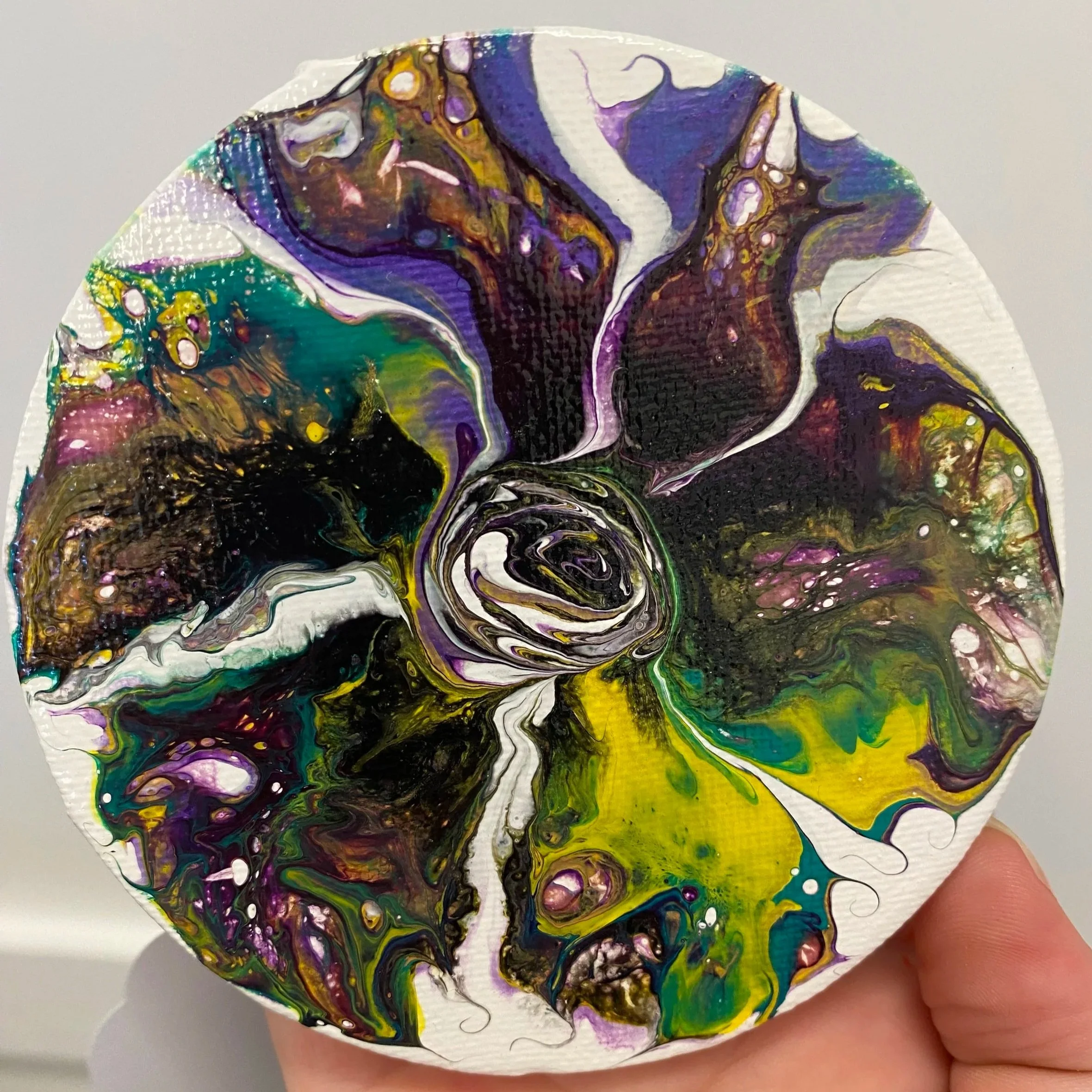 $15 - "Wild Flower" / Acrylic on stretched canvas / Size: 4" round