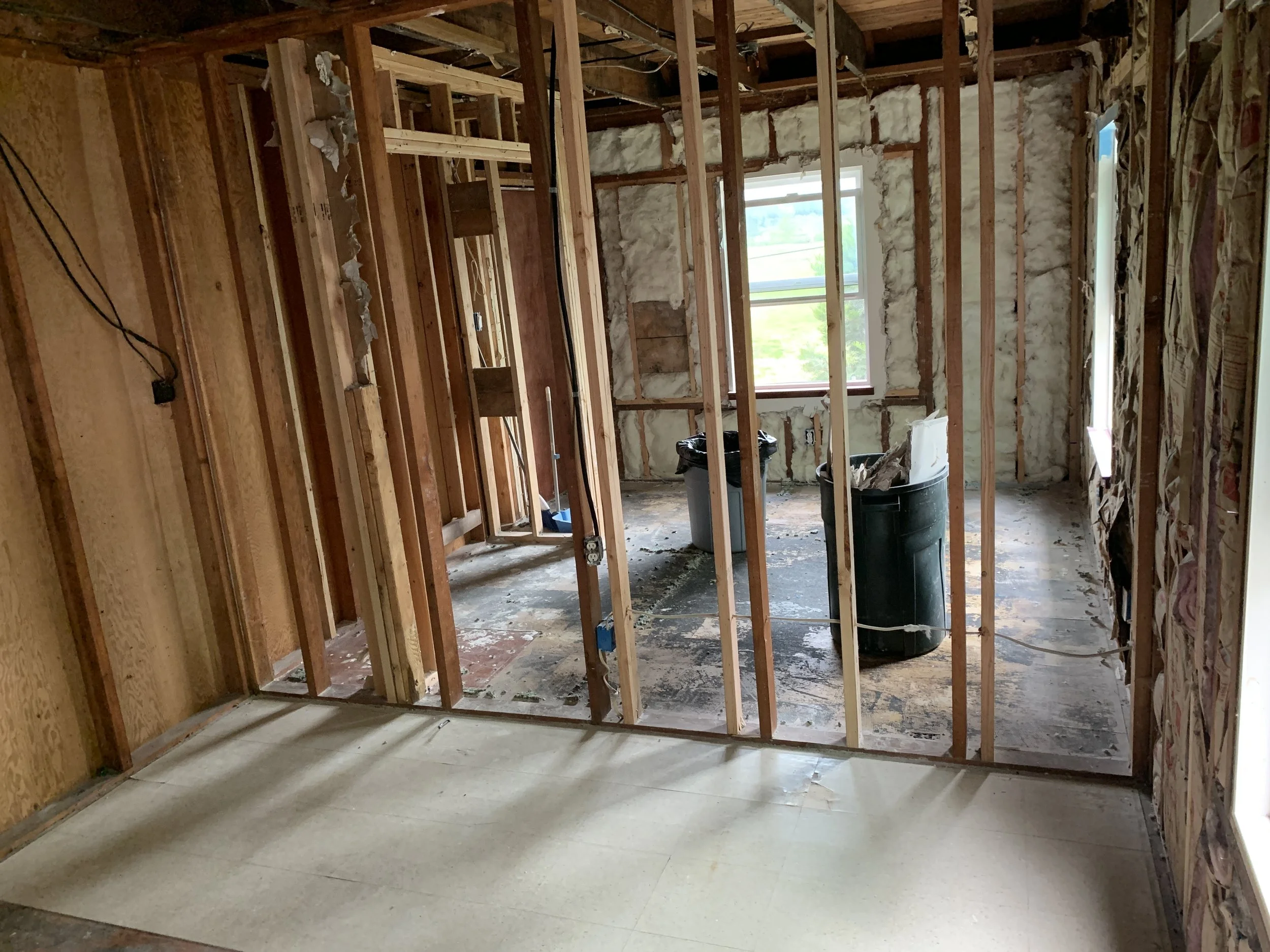 4/18/22 - Bedroom Demo 