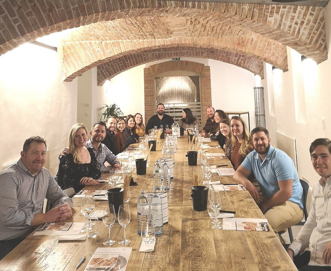 It was an honour organising a wine tasting for this group of friends from the US. Together we explored a selection of Austrian wines from around the country. Until next time...Prost! ​​​​​​​​
​​​​​​​​.
.
.
www.exclusivewineexperiences.com
.
.
.
#excl