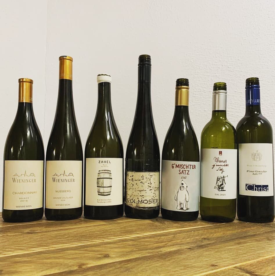 The line up from our recent tasting with wines from around Vienna. The capital of Austria, is one of few cities around the world that is surrounded by approximately 700 hectares of vineyards.
Apart from the famous Wiener Gemischter Satz, a field blen