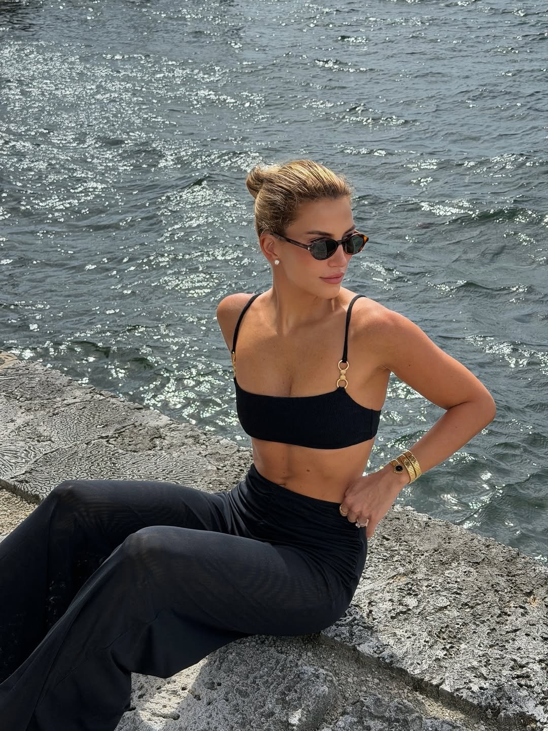 Ready for summer in @vixpaulahermanny ☀️ #ViXPartner.jpg