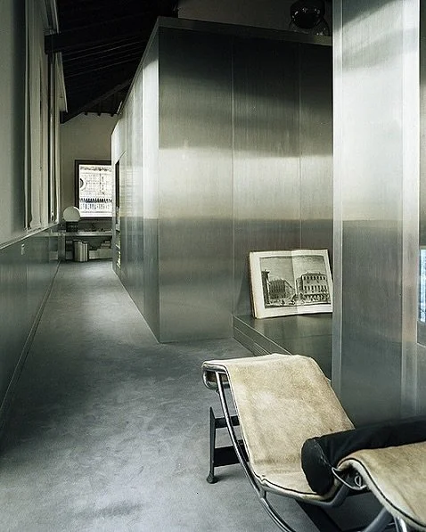 Altana Palazzo Pucci, designed by Gae Aulenti in 1971 and photographed by Ivan Terestchenko