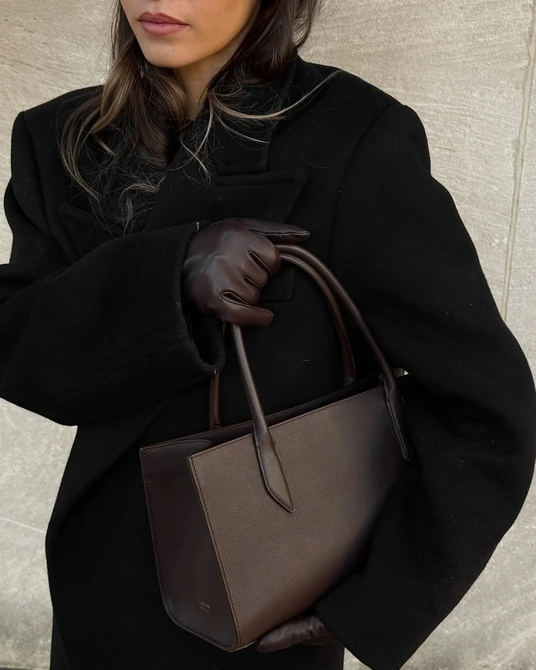 Your guide to styling chocolate brown this fall. Discover accessories handcrafted in Italy.-3.jpg