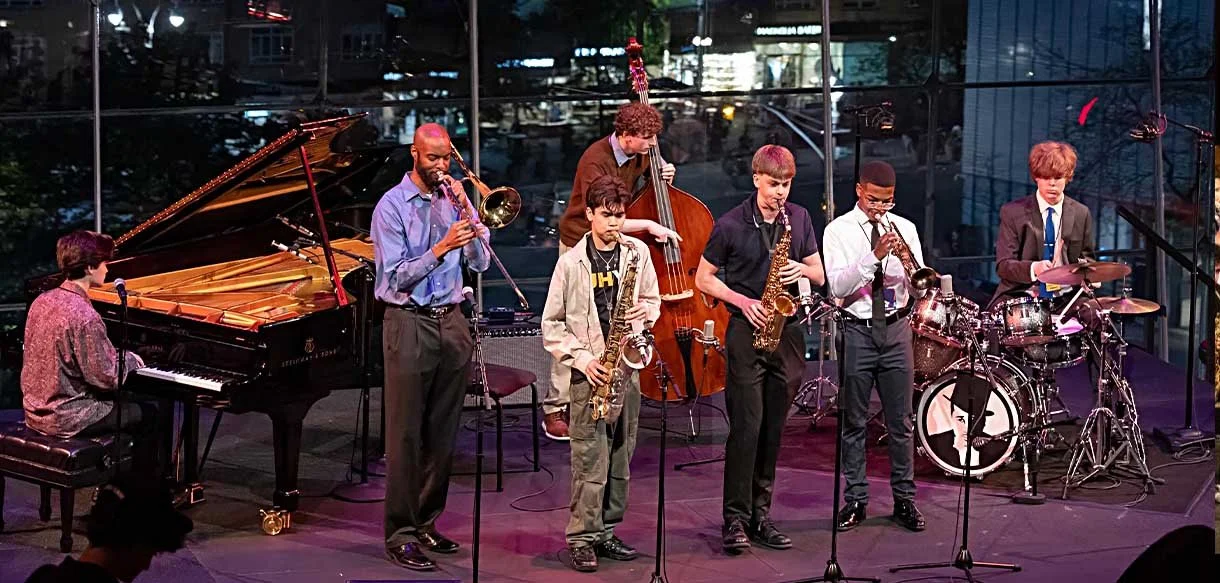 Tarpon Spring Jazz Ensemble performs