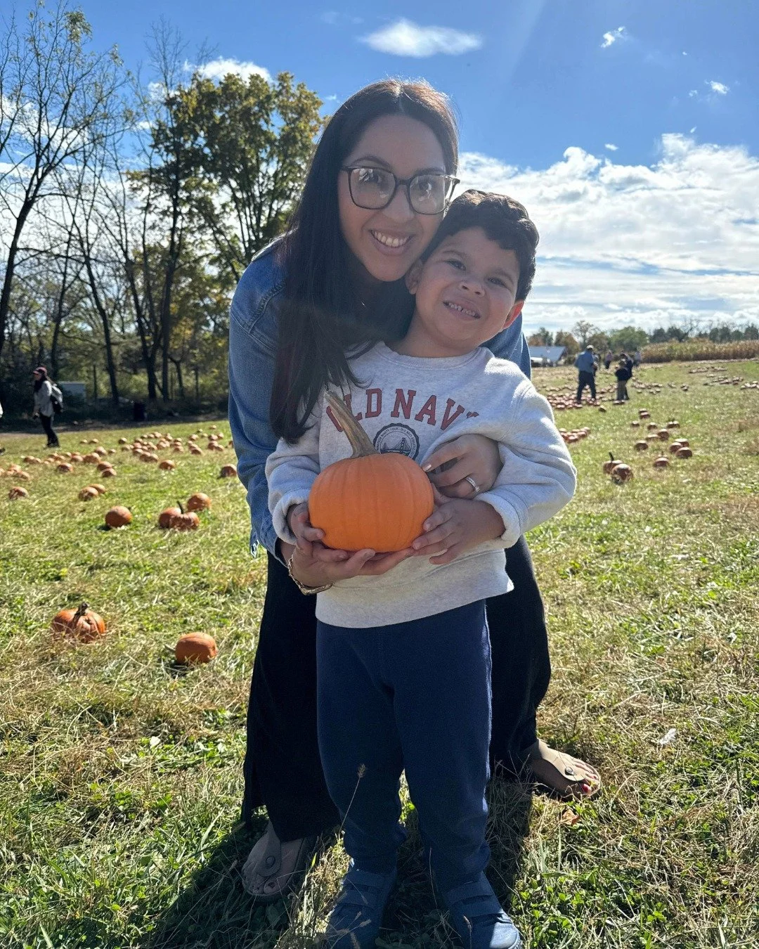 Nothing says fall like a trip to the farm! 🌽🍂 Our kiddos and staff had a blast soaking up the season and making memories together. Days like this remind us how special it is to connect and enjoy new experiences as a community... and judging by thes