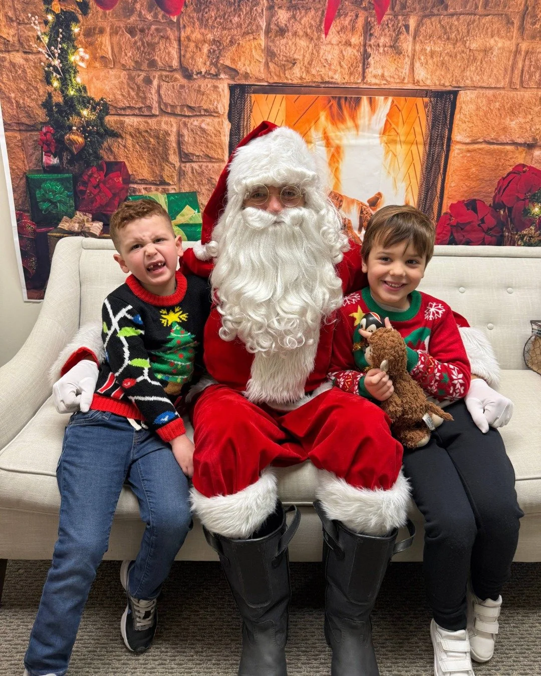 Merry Christmas from all of us at SLG! 🎄 Our recent visit from Santa brought us so much joy, and we&rsquo;re sending that same warmth and holiday cheer to our community. Hope your day is filled with special moments with the people you love. ❤️