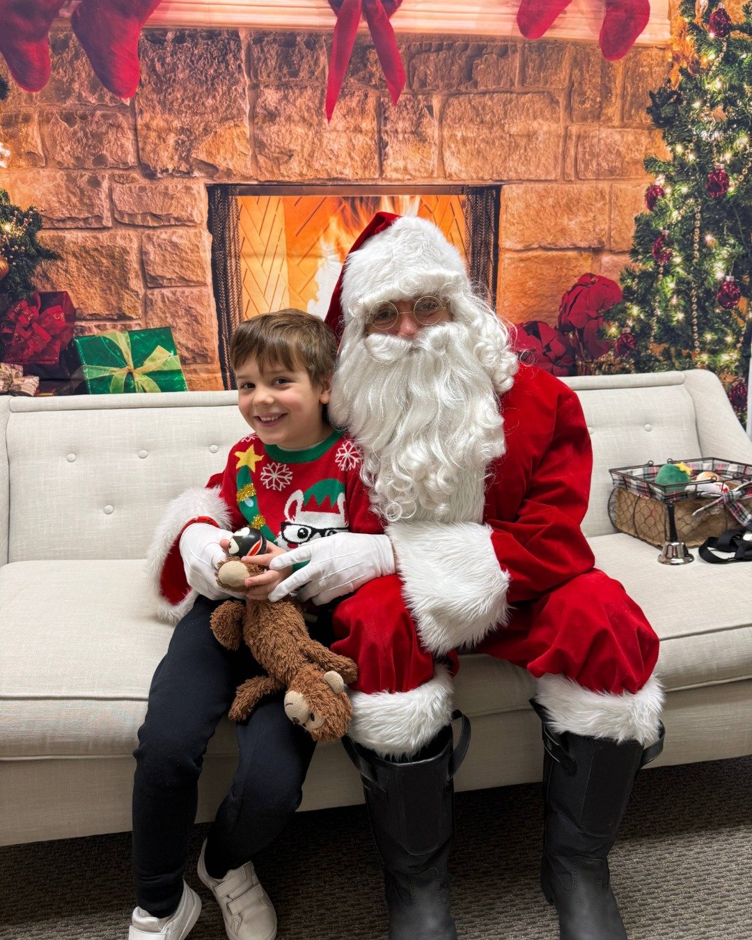 There&rsquo;s nothing like a Santa hug to keep the magic going! ✨ Celebrating National Hugging Day with smiles that are still bright in January. 🤗