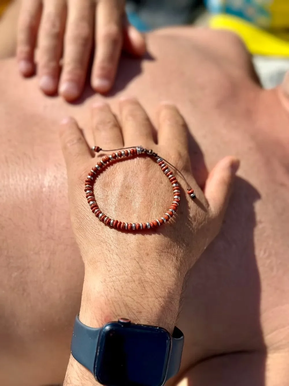 CHARLIE JASPE ROUGE.jpeg