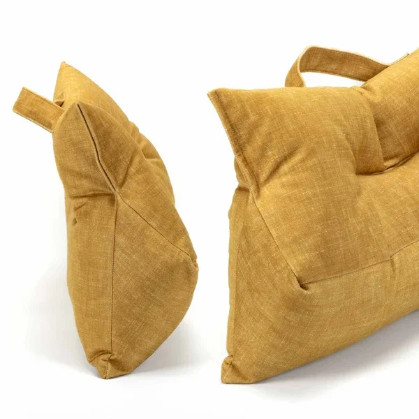 coussin-soutien-dos-jaune-leandro-cosy-club.webp