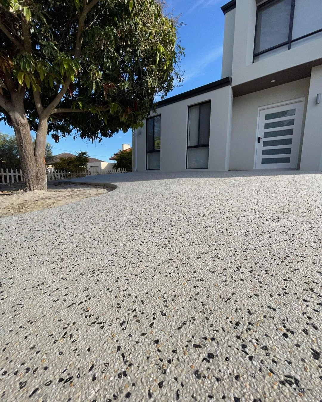 exposed aggregate-patio-1.jpg