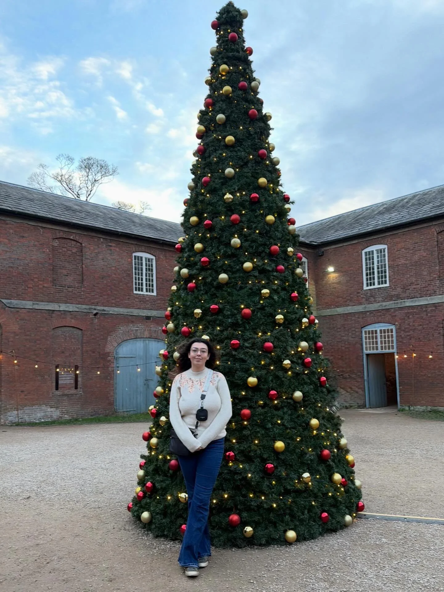 week 50 of 2025 
 
1. ☺️
2. Baking begins with blueberry muffins 🫐 
3. Puff pastry Christmas trees 🌲 
4. Cuddles with Faye 
5. Look at his little face!!!!
6. I have no words for his position on the sofa
7. Chris&rsquo; feelings towards taking photo
