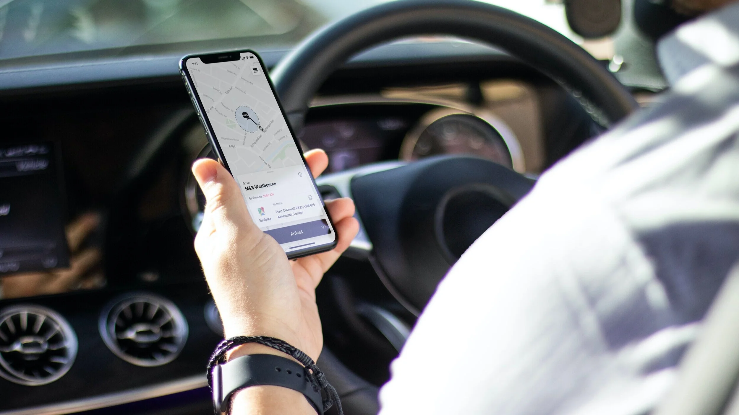 Partner+App+Car+iPhone+X+UK_2.jpg