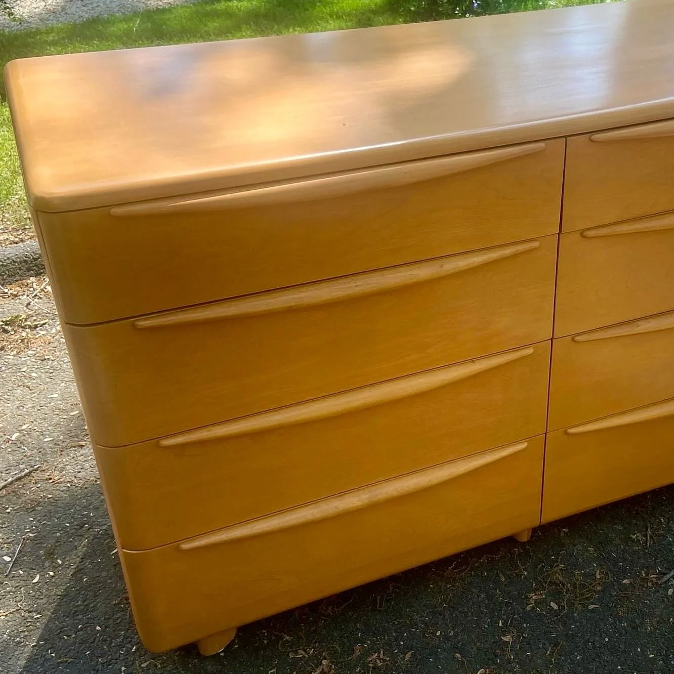 Beautiful refinishing job by Chip in Connecticut! I love seeing customers&rsquo; pieces brought back to life ✨&thinsp;Swipe for the before 😯
&thinsp;
Chip used my #heywoodwakefield reproduction stain in Champagne on this beautiful 8-drawer encore dr