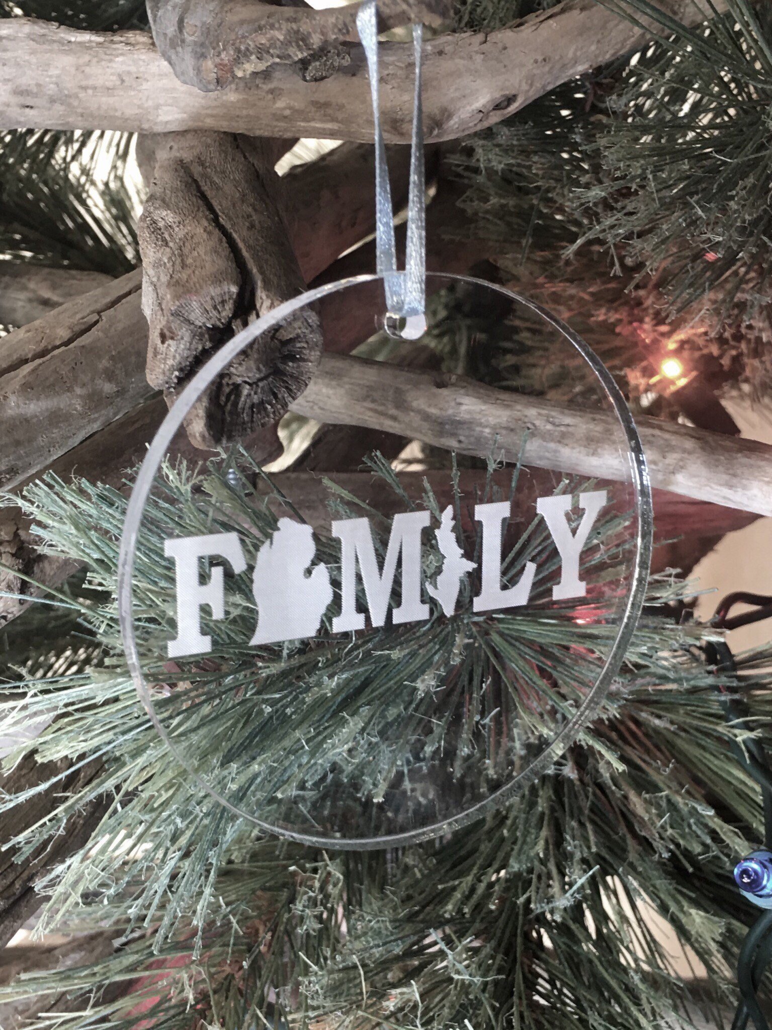https://i.etsystatic.com/6977729/r/il/114728/1672278342/il_fullxfull.1672278342_cjr9.jpg