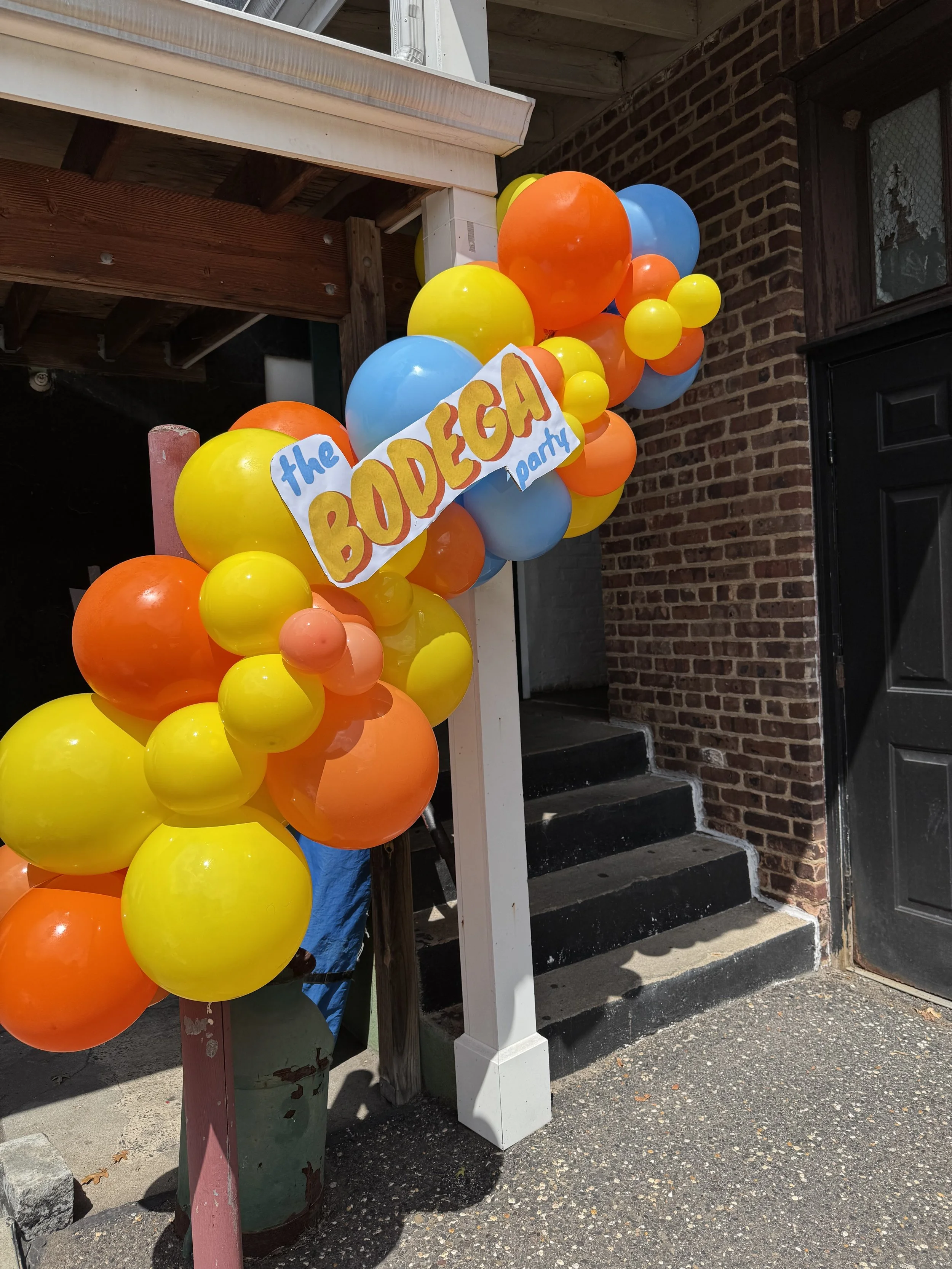 Outdoor Balloon decorations. Highland Park New jersey
