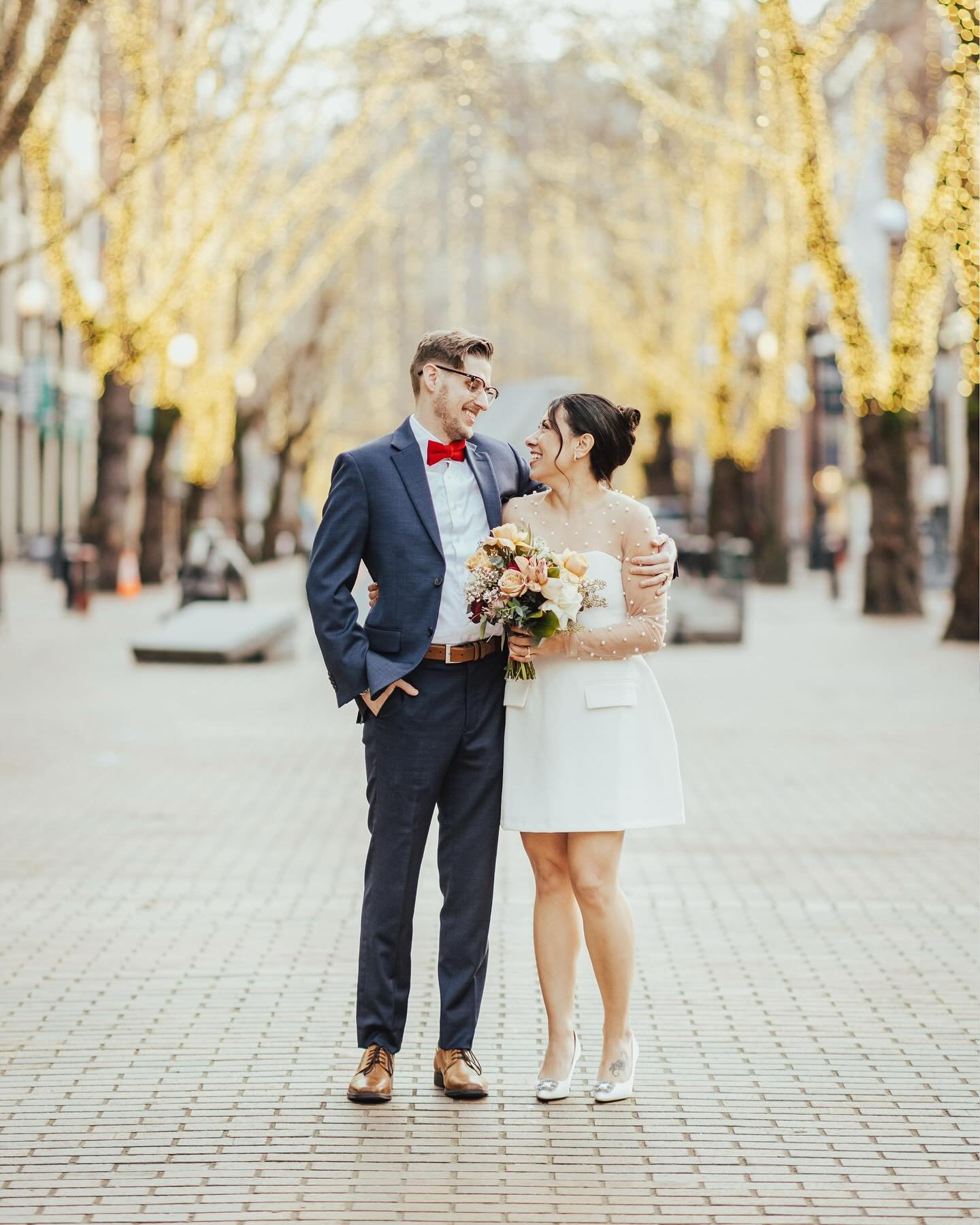 Enjoying the last bit of winter vibes as spring slowly approaches.

#stevenzhangphotography #seattlephotographer #seattleweddingphotographer #seattleengagement #seattleengagementphotographer #pnwphotographer #pnwengagement #pioneersquareseattle #wint