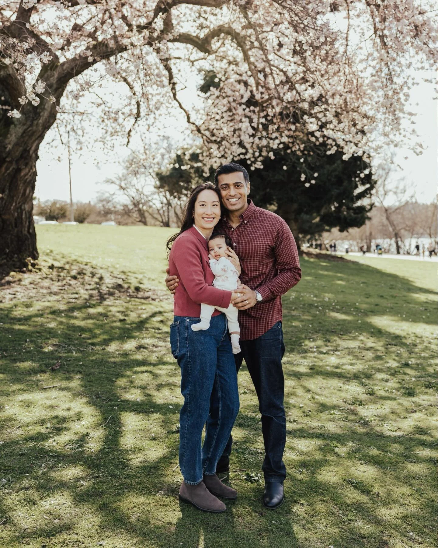 Cherry blossoms are peaking as spring is finally here! Some great spots here in Seattle: UW Quad, Washington Arboretum, Green Lake, and many hidden gems in neighborhoods. What a fitting time of the year to capture these family moments.
&mdash;
#steve