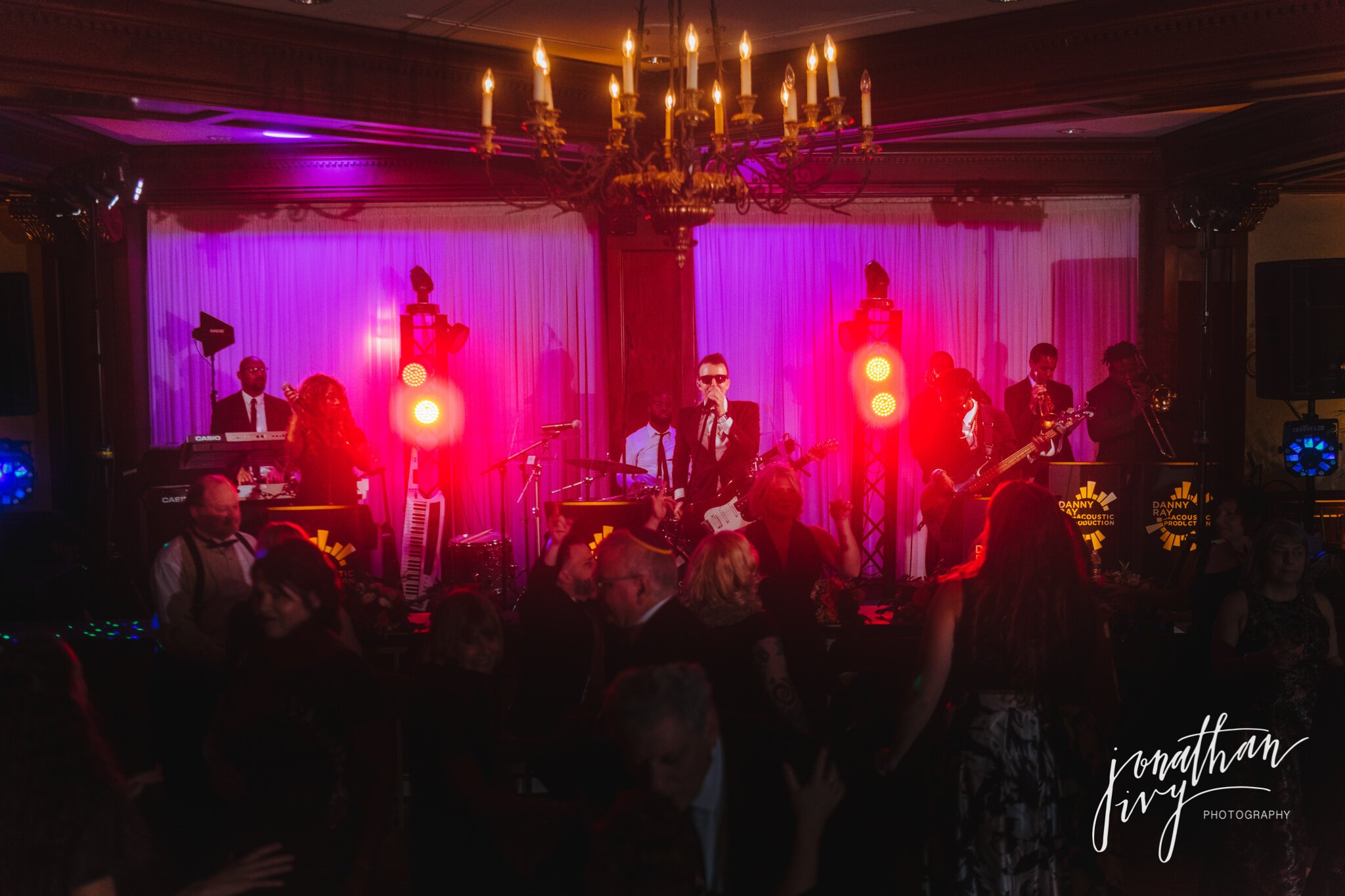  Band in the Forest Ballroom at The Houstonian  Photo by Jonathan Ivy Photography 