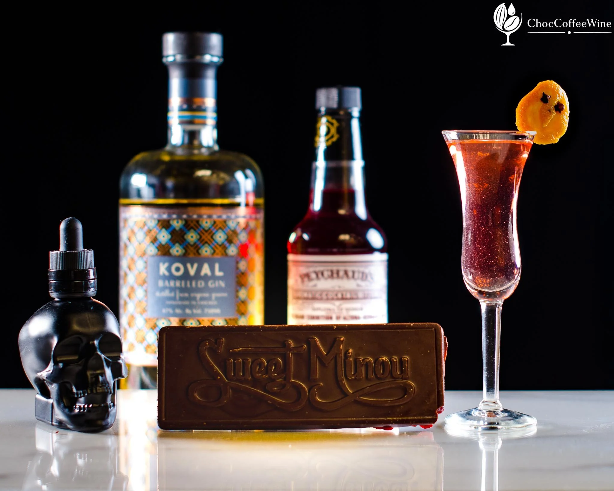 pink-gin-barrel-aged-gin-bitters-cocktail