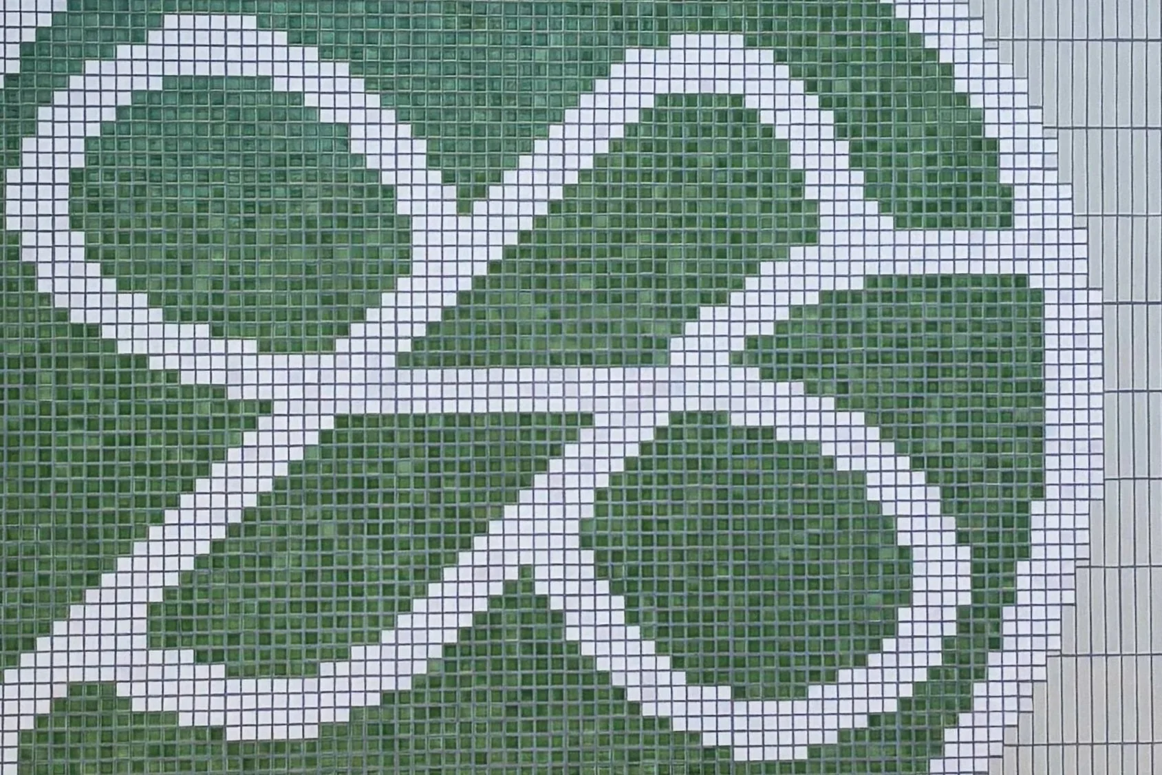 Colibri_fireclay+mosaic+mural.jpg