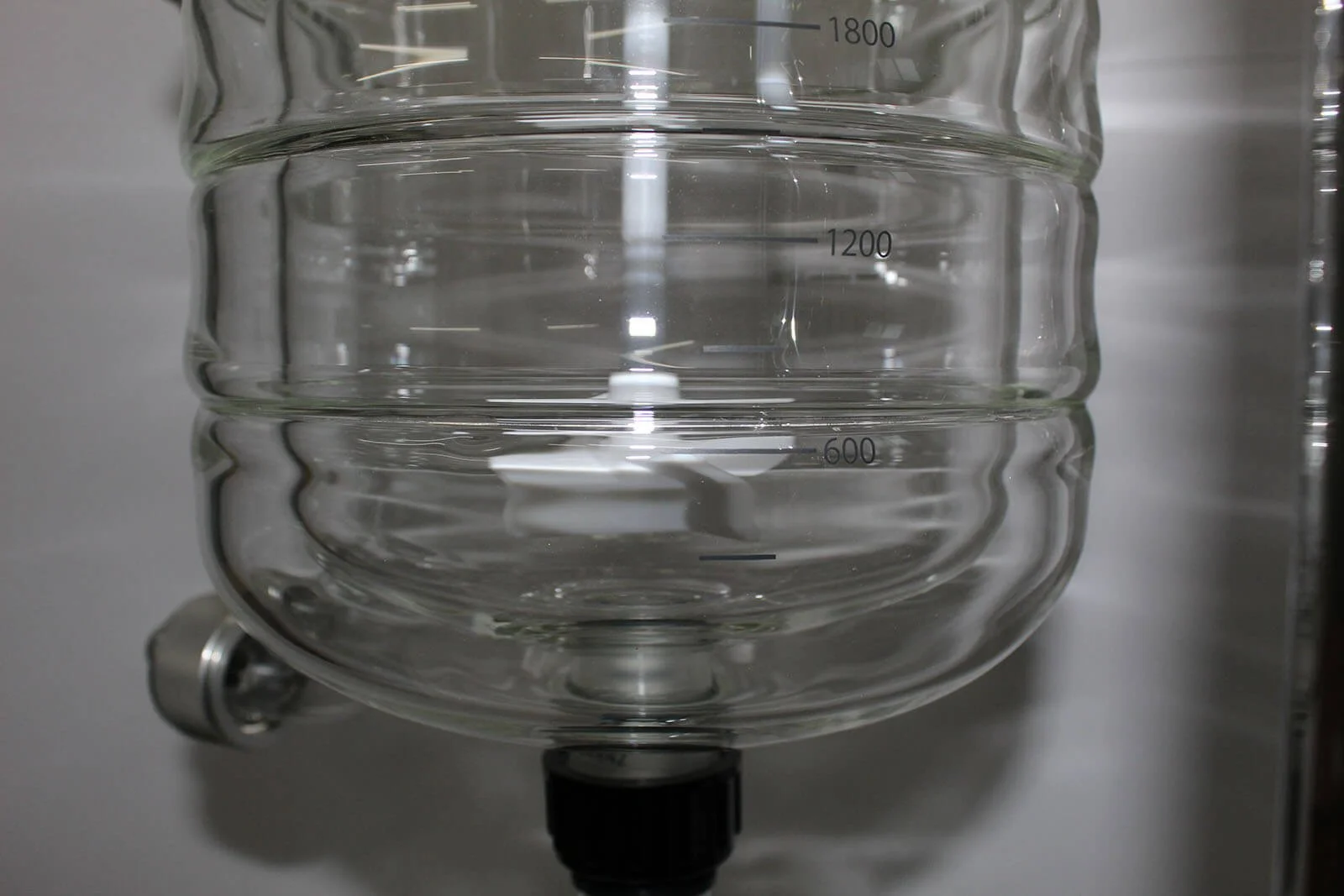GLASS REACTORS.jpg