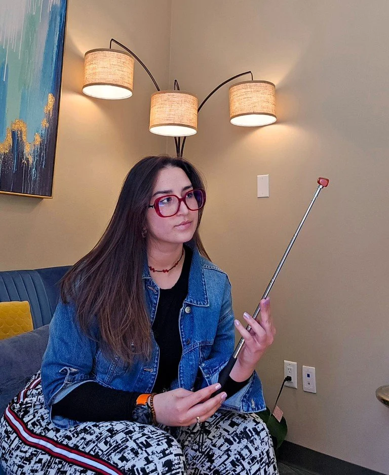 What to Expect in a Brainspotting Therapy Session: Benefits, Process &amp; Is It Right for You? [With Demo Session]