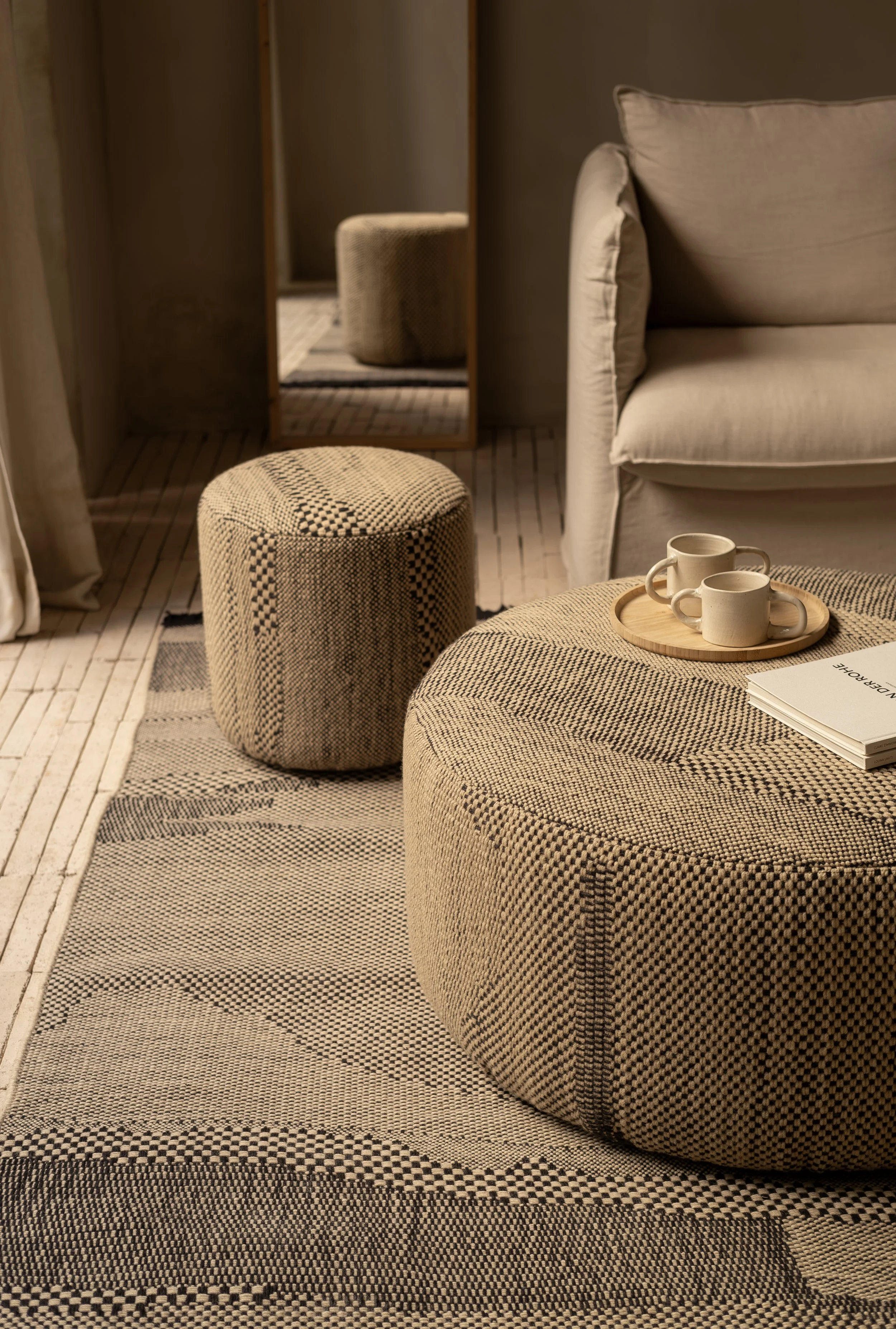 nanimarquina_wabisabi_pouf_amb14 copia.jpg