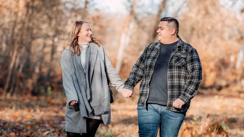 wrabness-woods-suffolk-autumn-engagement-photoshoot-josh-white-uk-weddings (50).jpg