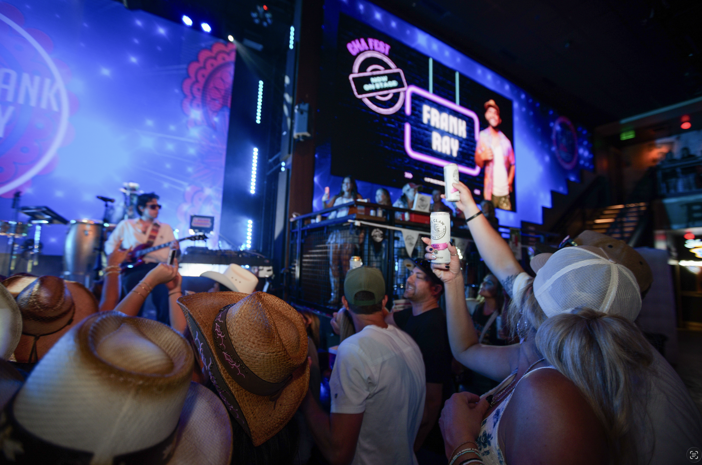 White Claw x CMA Fest