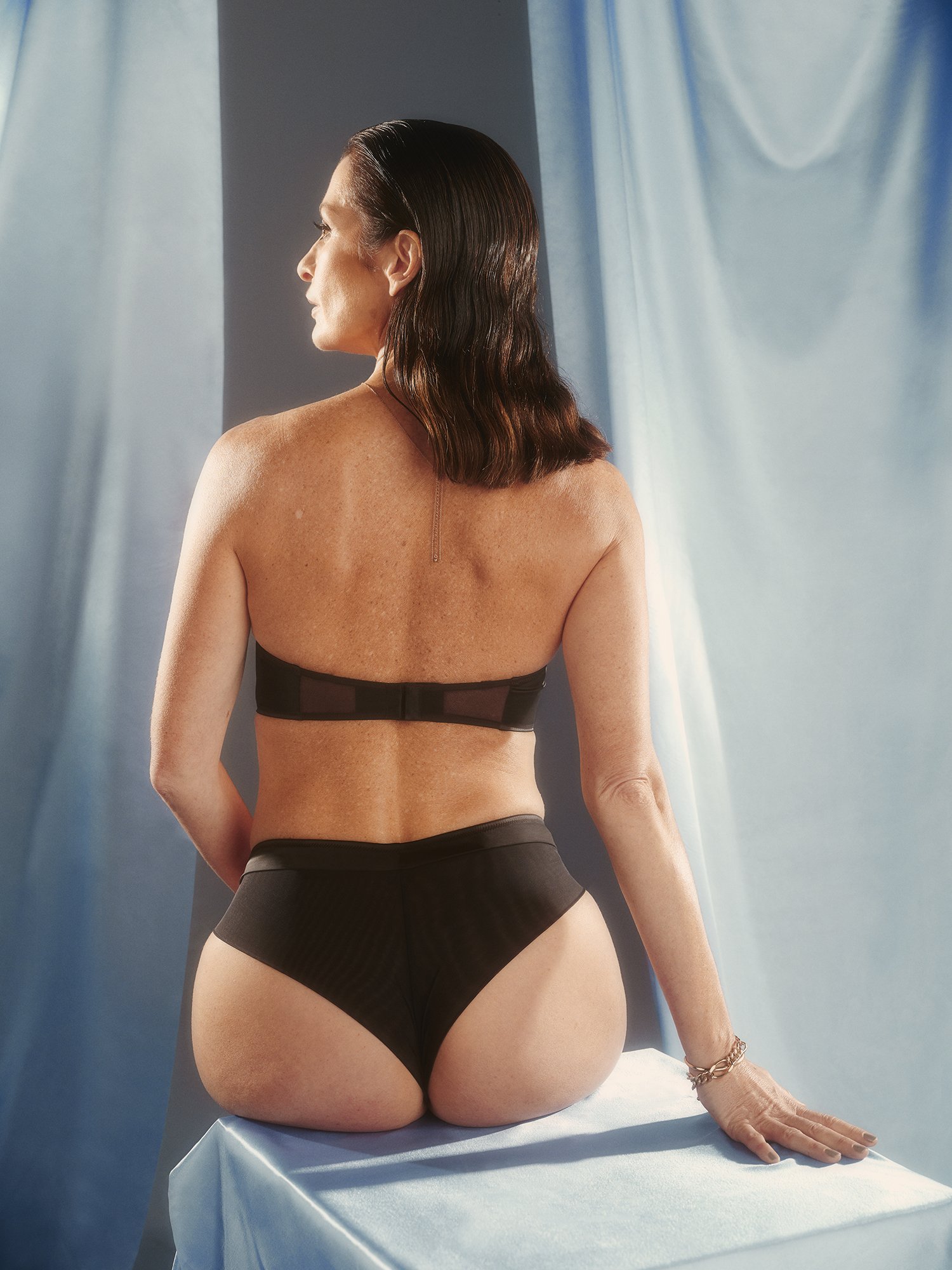 HR_HEIST_SATIN_COLLECTION_LOOK_05_156_edit.jpg