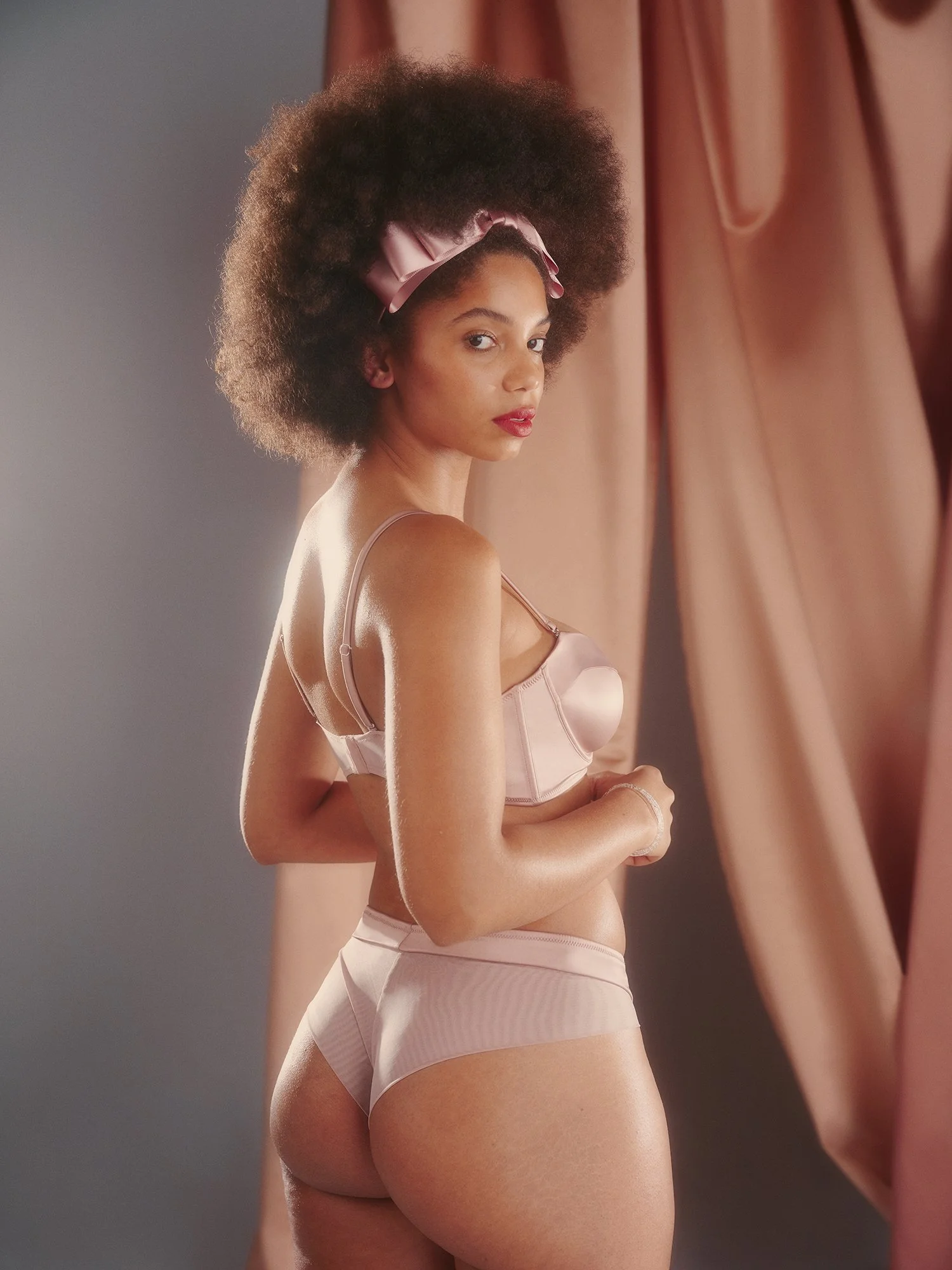HR_HEIST_SATIN_COLLECTION_LOOK_06_185_edit.jpg