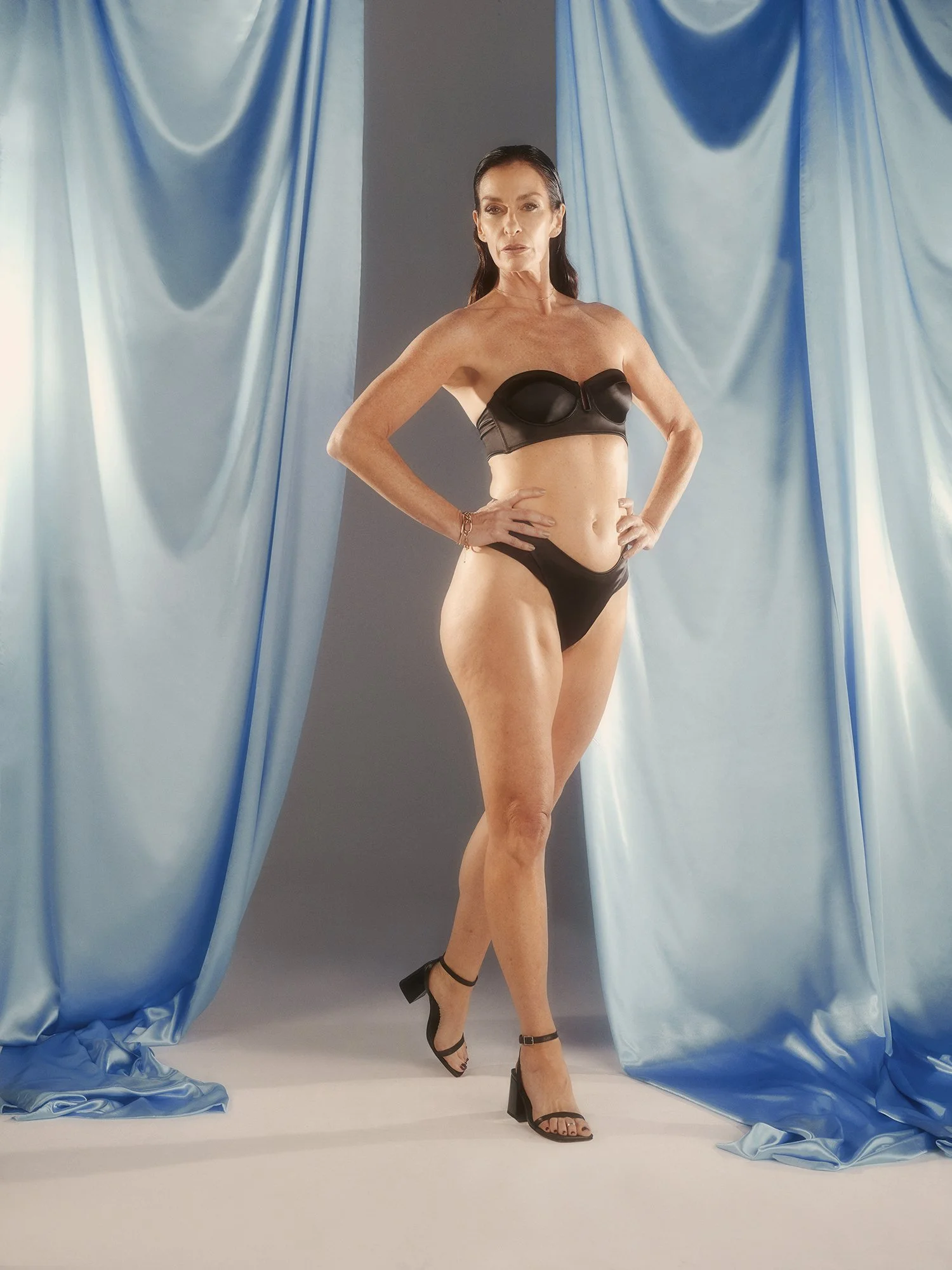 HR_HEIST_SATIN_COLLECTION_LOOK_05_035_edit.jpg