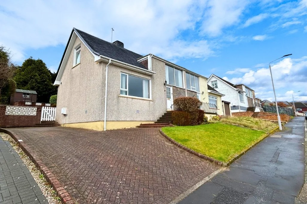 5 Jacobs Drive, Gourock, PA19 — Bowman Rebecchi Estate Agents
