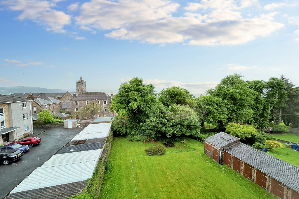 Flat 2/1, 2 Binnie Street, Gourock, PA19 — Bowman Rebecchi The Home
