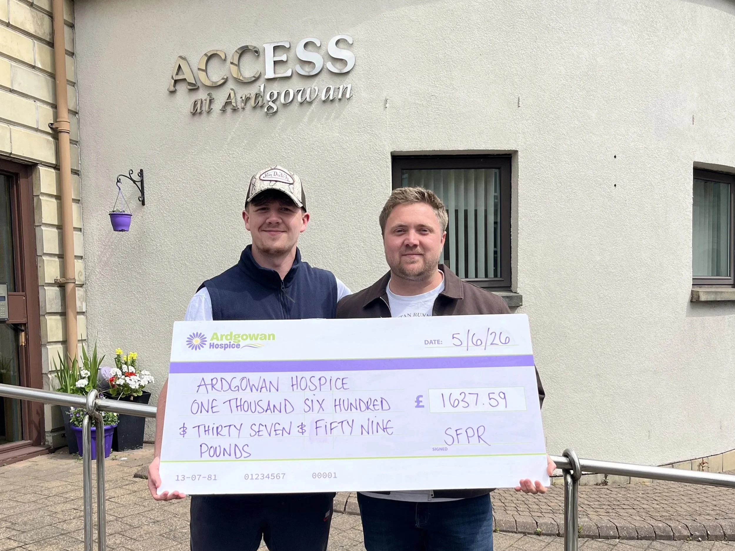 Terraza Del Clyde Music Festival Raises Vital Funds for Ardgowan Hospice