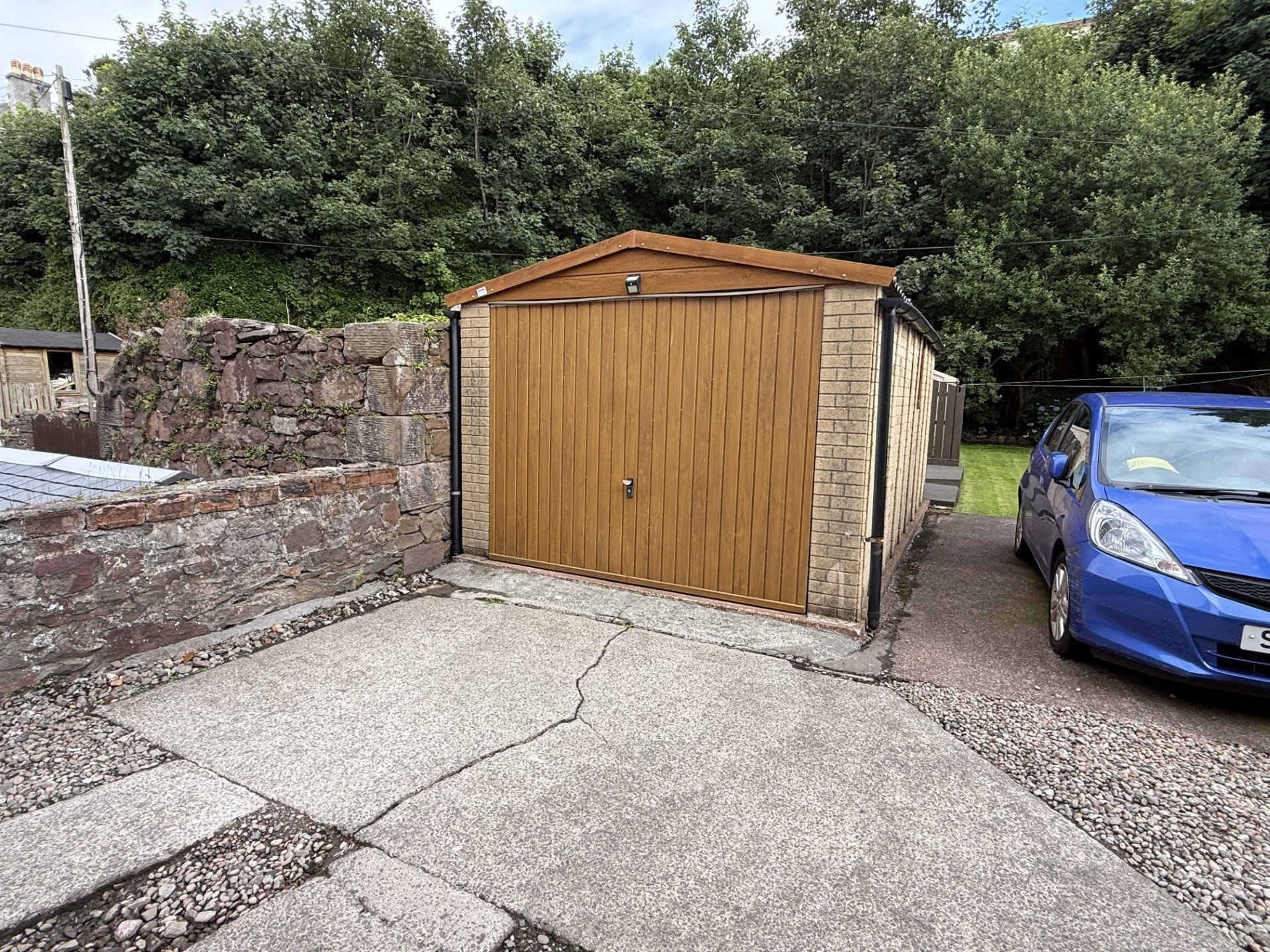 Garage.jpg
