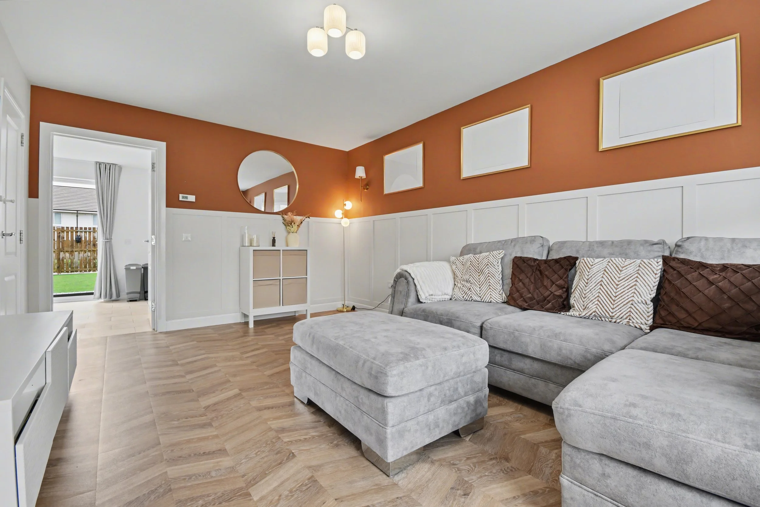 7 Kilmartin Gardens, Bishopton, PA7